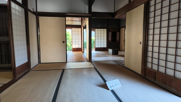 島原武家屋敷通り山本邸