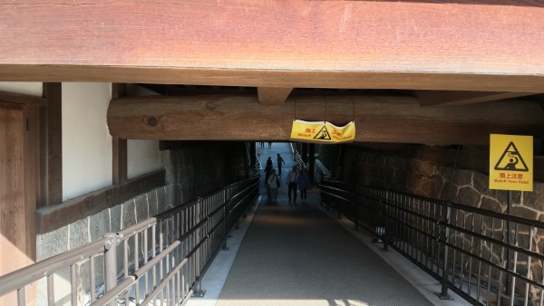 闇り通路